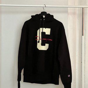 Champion Reverse Weave Hoodie in Black (L)